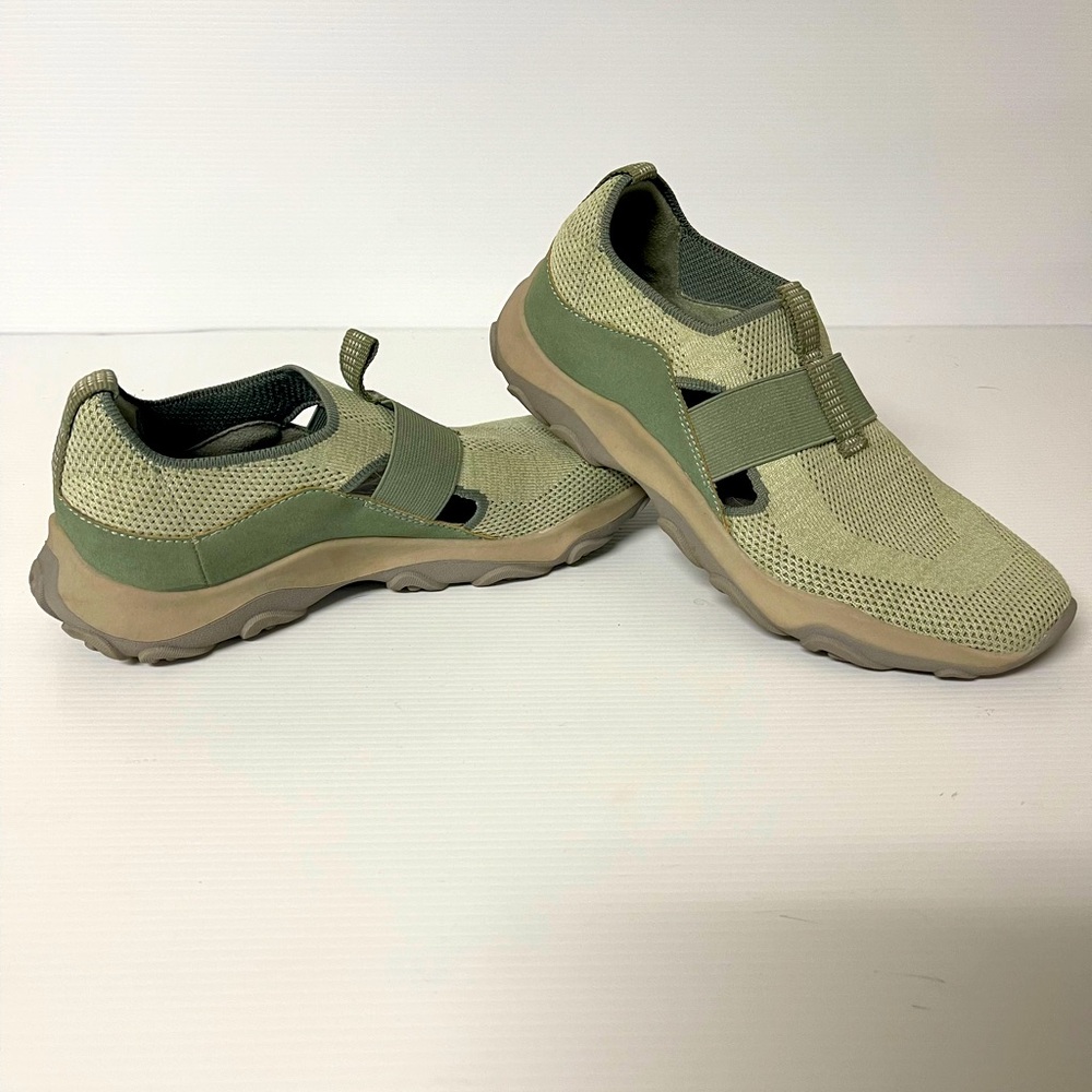 Women’s Shoes